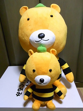 ノーベル製菓 はちのすけ特大ぬいぐるみ 当選 Mottai Navi